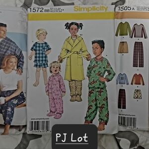 Simplicity Kids Pajama Set - Green with Dinosaur Pattern